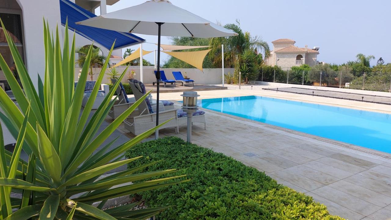 Villa Verdi: Luxury Villa With Private Pool Peyia Luaran gambar