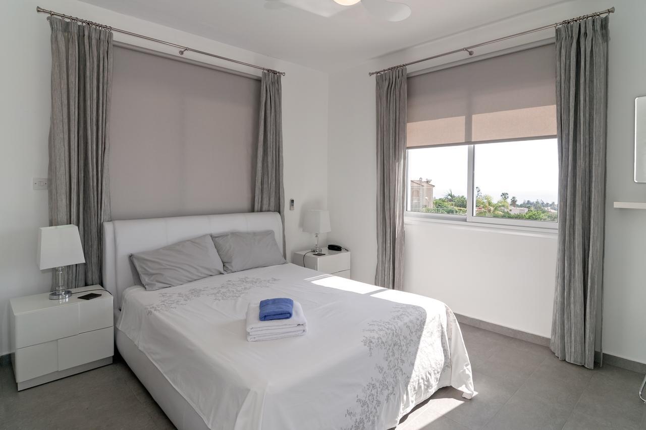 Villa Verdi: Luxury Villa With Private Pool Peyia Luaran gambar
