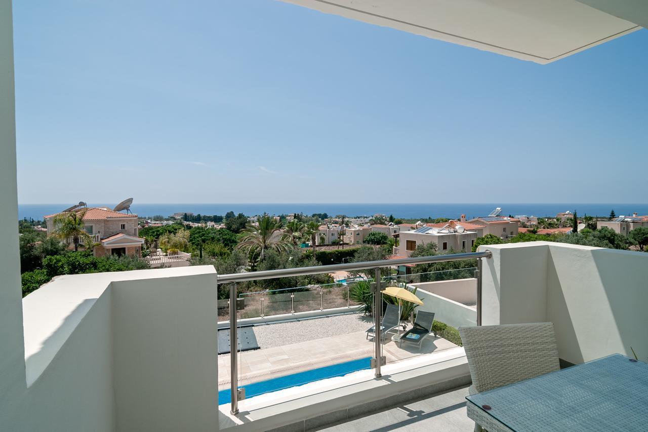 Villa Verdi: Luxury Villa With Private Pool Peyia Luaran gambar