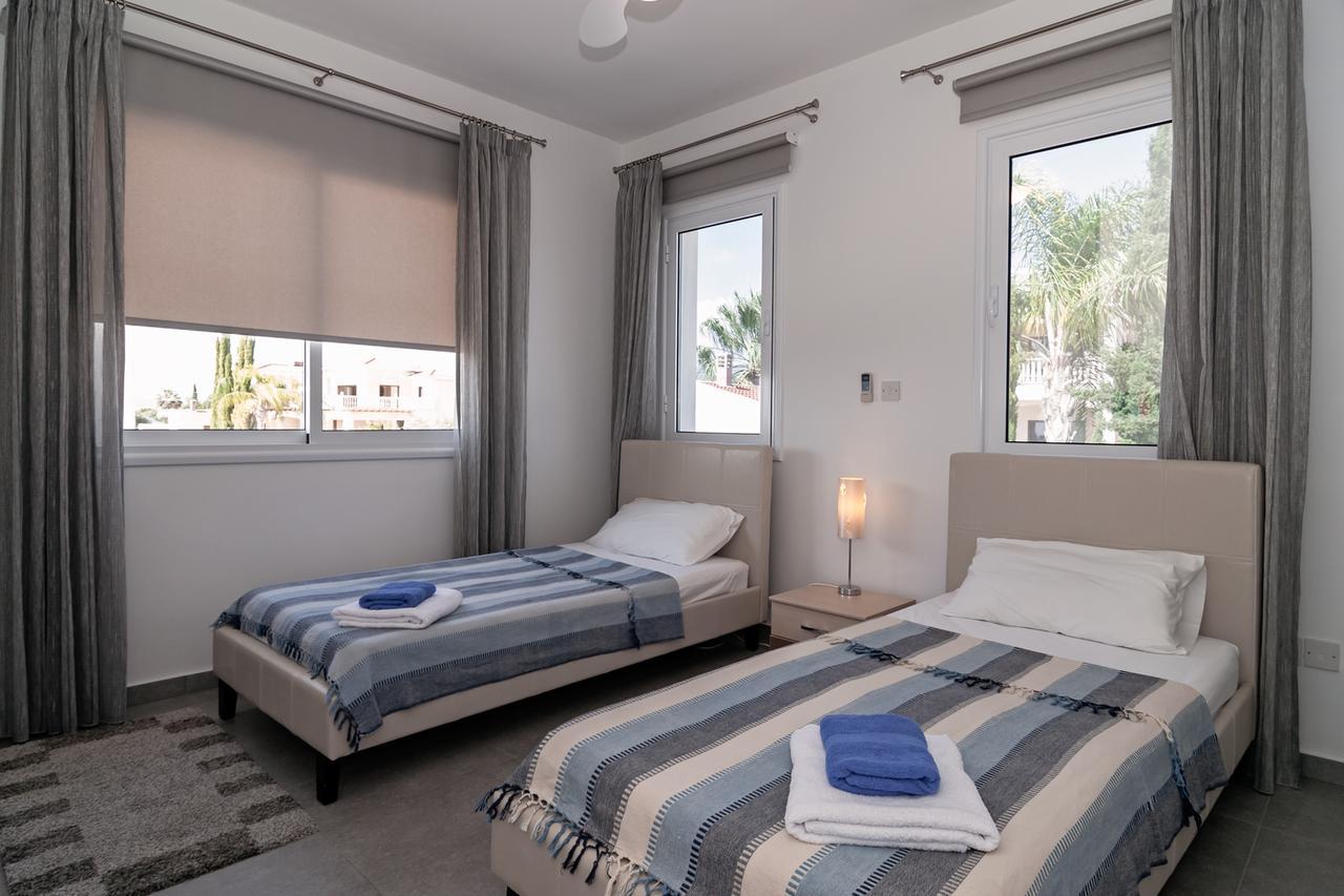Villa Verdi: Luxury Villa With Private Pool Peyia Luaran gambar